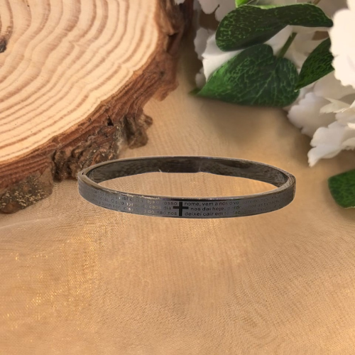 Men’s Engraved Sleek Cuff Bracelet – Gold / Silver / Black