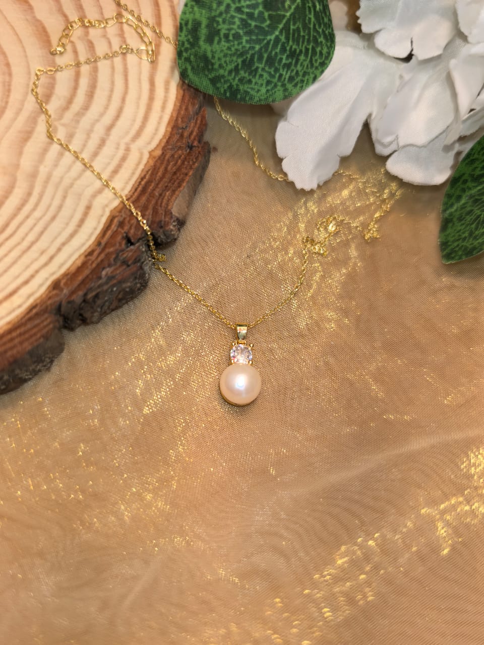 The Luminelle Pearl Pendant Necklace